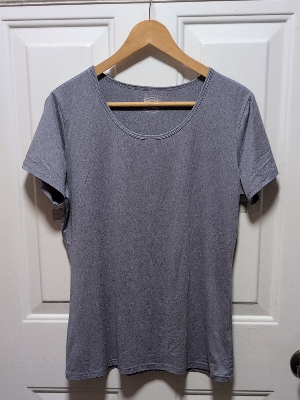 32 Degrees Gray Scoop Neck Short Sleeve Tee